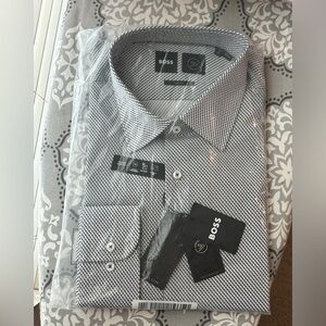 Hugo Boss Slim Fit shirt size XL new with tags